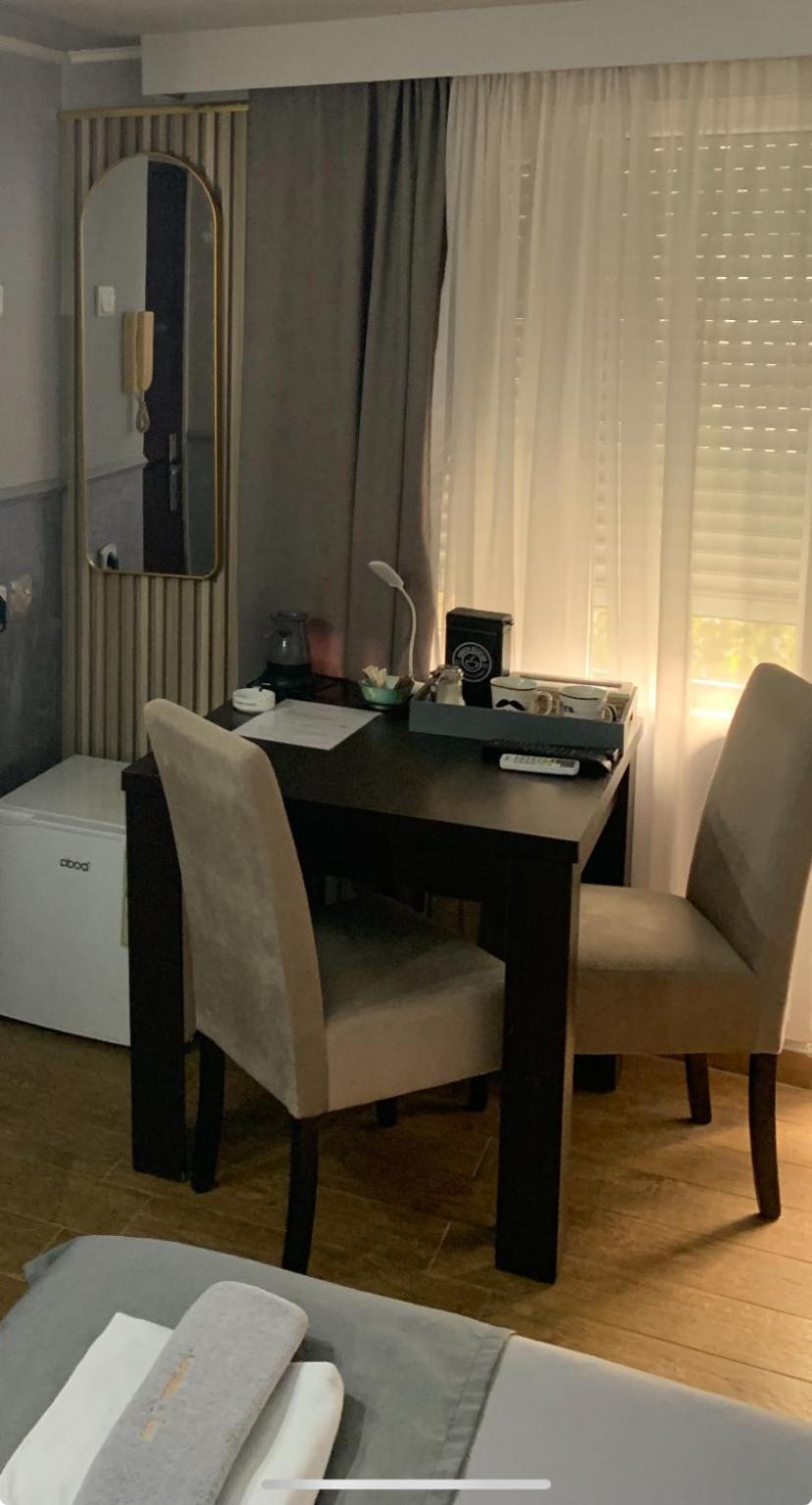 פודגוריצה Apartman Daca מראה חיצוני תמונה